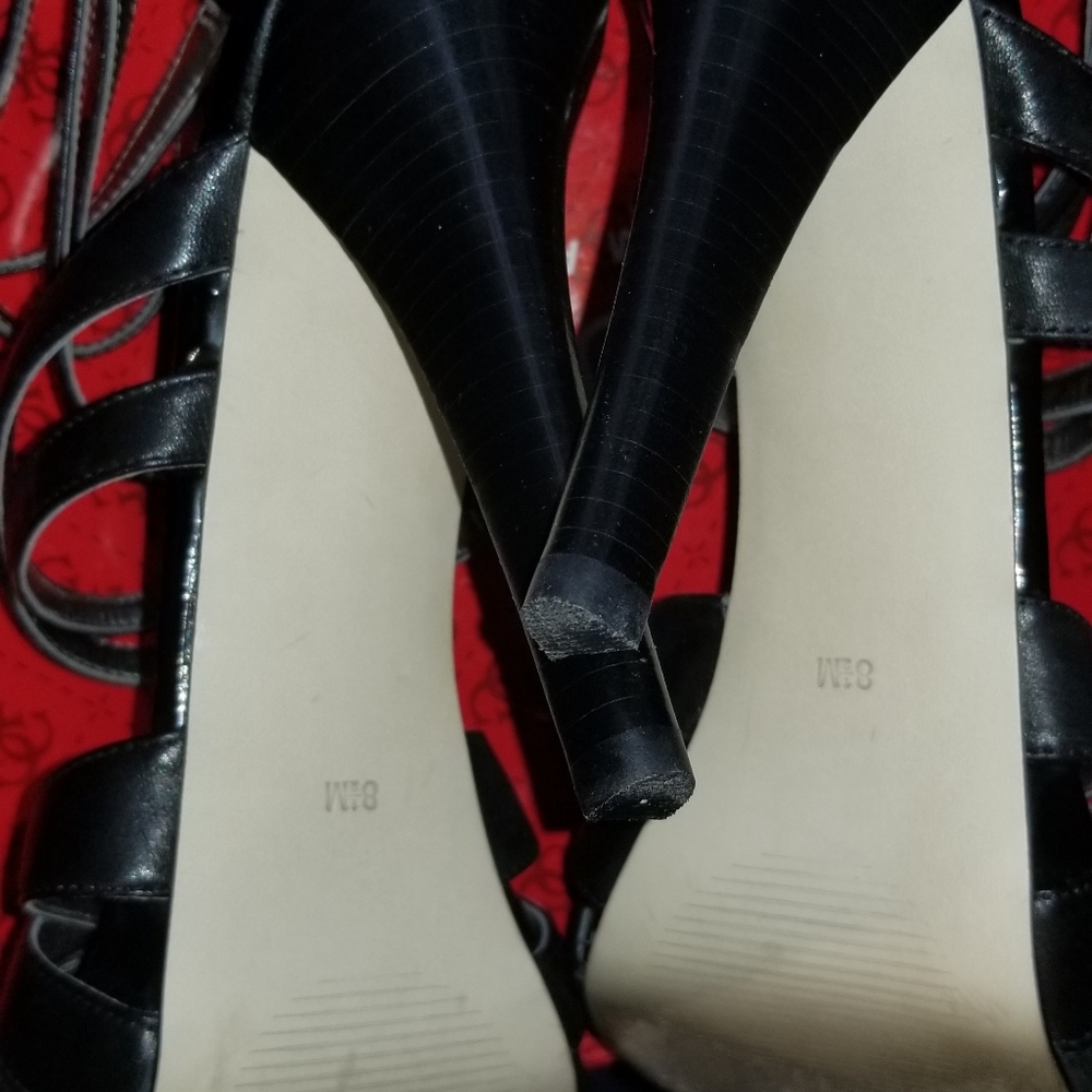 Guess. - Picture 6 of 7
